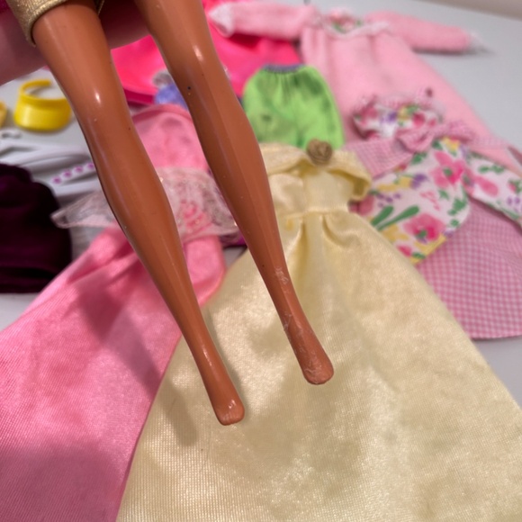 Camp Midge Barbie and Clothing - Picture 2 of 8